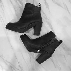 Dr Marten Magdalena Wyoming US 8